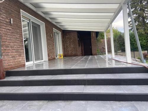 EBB1C528-597B-4333-9AF7-BE989CCA74BA-1920w